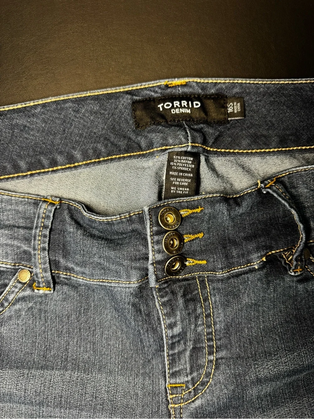 Torrid Women’s Skinny Jeans Blue Medium Wash Denim Stretch High Rise 5-Pocket 16
